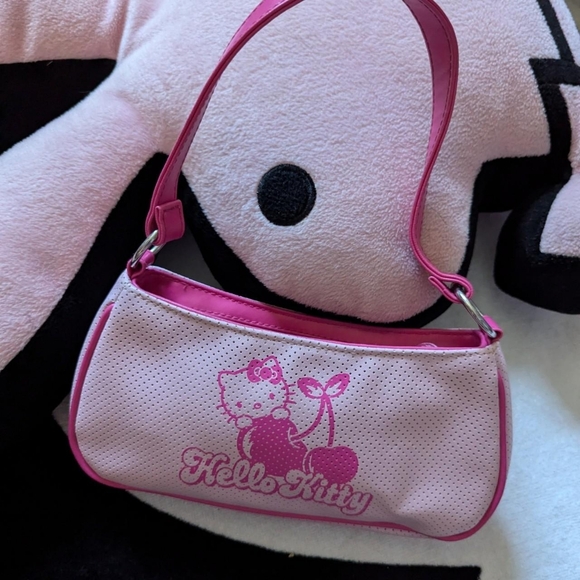 Hello kitty pink cherry purse - Picture 2 of 7
